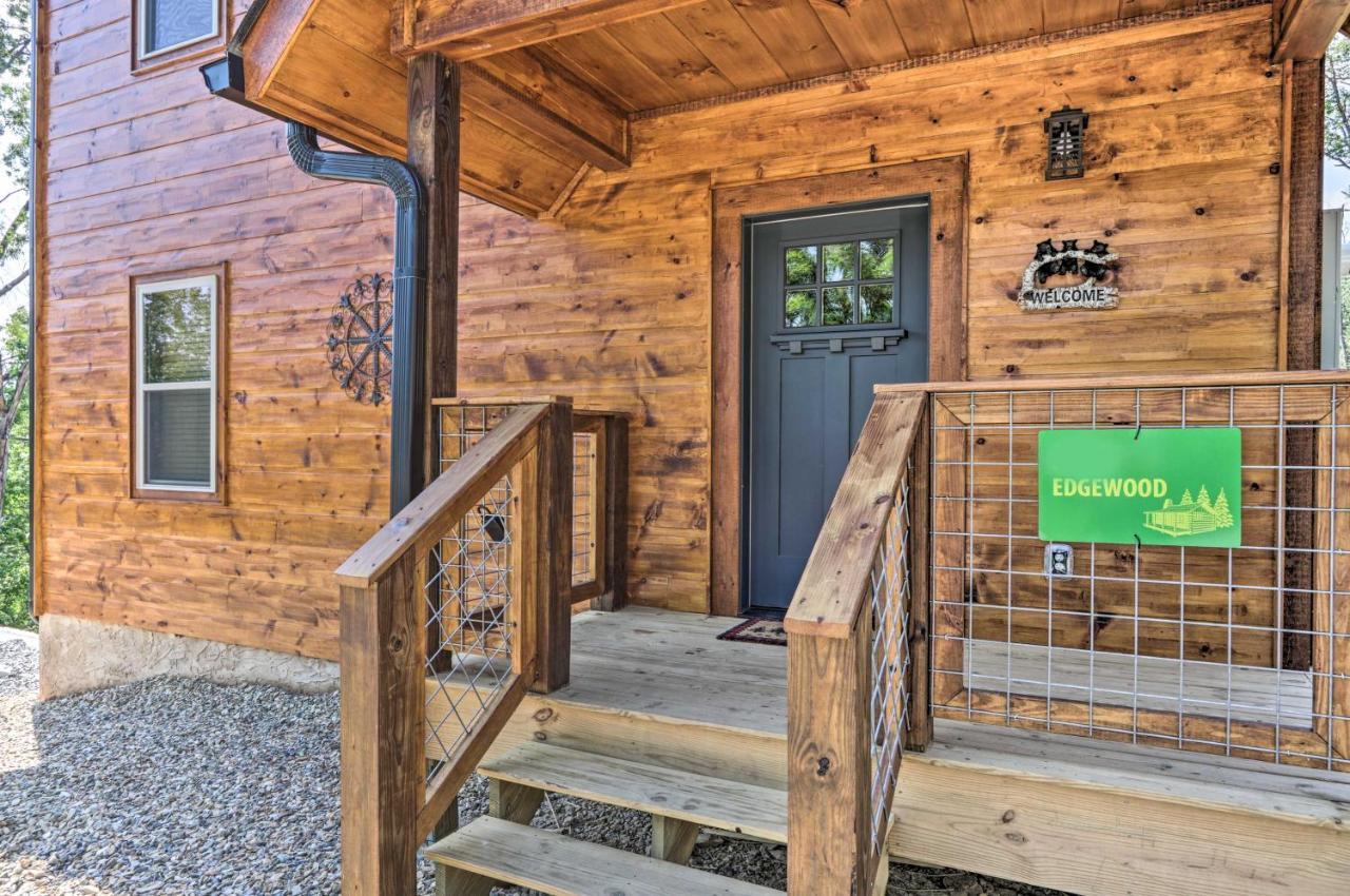 Modern Cabin With Hot Tub And Game Room In Gatlinburg! Eksteriør bilde
