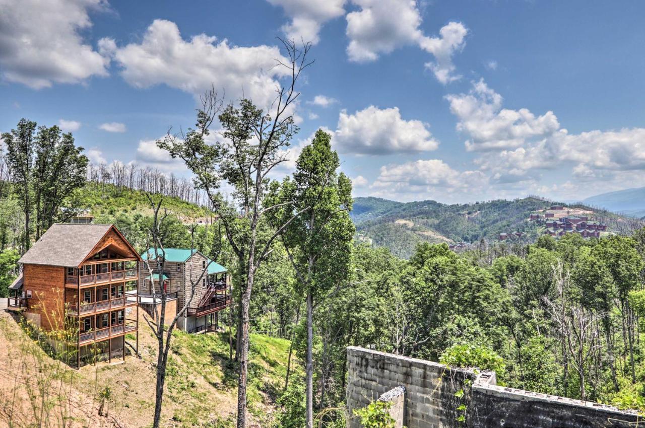 Modern Cabin With Hot Tub And Game Room In Gatlinburg! Eksteriør bilde