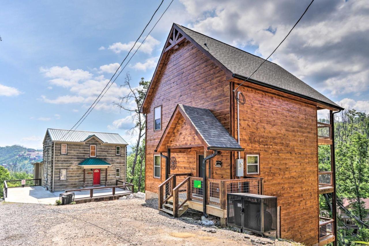 Modern Cabin With Hot Tub And Game Room In Gatlinburg! Eksteriør bilde